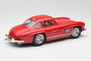 Mercedes 300 SL W198 Red Metallic Bburago 1:18 3013-M1 Druckguss — Bild 3 von 8
