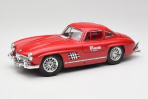 Mercedes 300 SL W198 Red Metallic Bburago 1:18 3013-M1 Druckguss