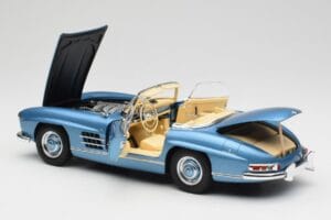 Mercedes 300 SL W198 Roadster Hardtop Light Blue Metallic Minichamps 1:18 180039042 Druckguss — Bild 6 von 9