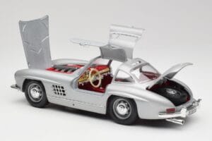 Mercedes 300 SL W198 Gullwing Silber Grau Bburago 1:18 3513 Druckguss — Bild 4 von 8