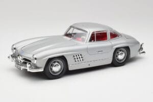 Mercedes 300 SL W198 Gullwing Silber Grau Bburago 1:18 3513 Druckguss