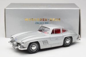 Mercedes 300 SL W198 Gullwing Silber Grau Bburago 1:18 3513 Druckguss — Bild 8 von 8