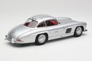 Mercedes 300 SL W198 Gullwing Silber Metallic Minichamps 1:18 B66040379 Druckguss — Bild 3 von 8