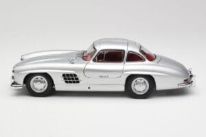 Mercedes 300 SL W198 Gullwing Silber Metallic Minichamps 1:18 B66040379 Druckguss — Bild 4 von 8