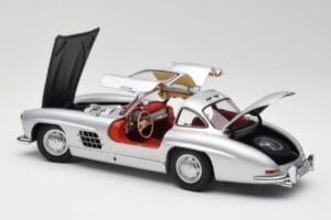 Mercedes 300 SL W198 Gullwing Silber Metallic Minichamps 1:18 B66040379 Druckguss — Bild 5 von 8