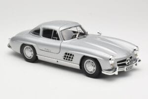 Mercedes 300 SL W198 Gullwing Silber Minichamps 1:18 110037210 Druckguss — Bild 6 von 8
