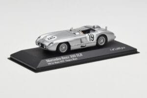 Mercedes 300 SLR #19 P. Levegh / J. Fitch 24 Hours of Le Mans 1955 Minichamps 1:43 432553000 Druckguss — Bild 2 von 4
