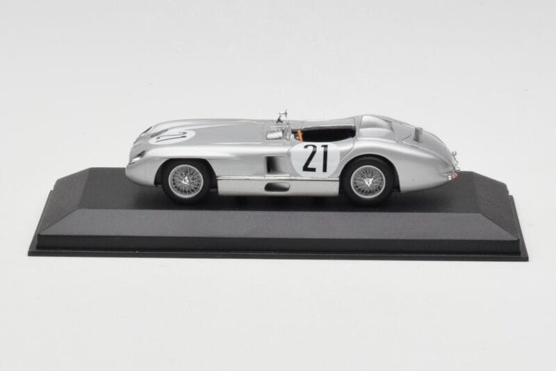 Mercedes 300 SLR #21 K. Kling / A. Simon 24 Hours of Le Mans 1955 Minichamps 1:43 432553021 Druckguss
