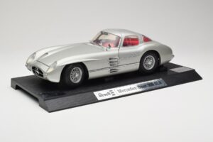 Mercedes 300 SLR Silber Revell 1:12 08851 Druckguss