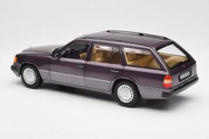 Mercedes 300D S124 T-Modell Bornit Händler Edition Norev 1:18 B66040701 Druckguss — Bild 7 von 8