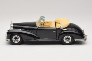 Mercedes 300S Schwarz Maisto 1:18 52116-P1 Druckguss — Bild 4 von 8