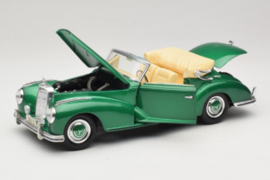 Mercedes 300S Cabriolet Green Metallic Maisto 1:18 52116 Druckguss — Bild 2 von 7