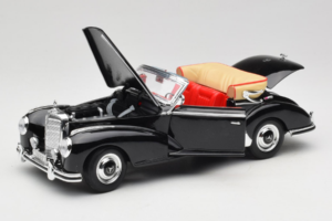 Mercedes 300S W188 Roadster Schwarz Welly 1:18 801-3271398 Druckguss — Bild 2 von 8
