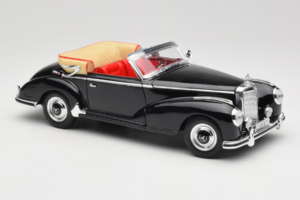 Mercedes 300S W188 Roadster Schwarz Welly 1:18 801-3271398 Druckguss — Bild 6 von 8