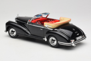 Mercedes 300S W188 Roadster Schwarz Welly 1:18 801-3271398 Druckguss — Bild 7 von 8