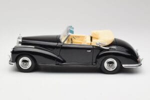 Mercedes 300SC W188 Obsidian Schwarz Maisto 1:18 806B Druckguss — Bild 4 von 8