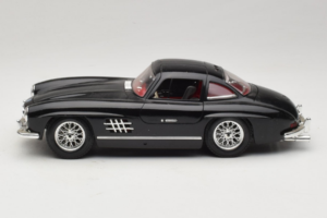 Mercedes 300SL Schwarz Bburago 1:18 3015-M3 Druckguss — Bild 4 von 8