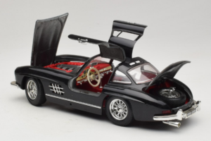 Mercedes 300SL Schwarz Bburago 1:18 3015-M3 Druckguss — Bild 5 von 8