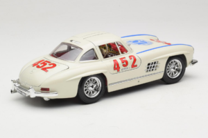 Mercedes 300SL #452 Mille Miglia 1955 Weiß Bburago 1:18 3015-M2 Druckguss — Bild 3 von 8