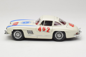 Mercedes 300SL #452 Mille Miglia 1955 Weiß Bburago 1:18 3015-M2 Druckguss — Bild 4 von 8