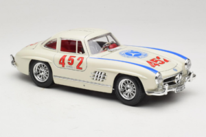 Mercedes 300SL #452 Mille Miglia 1955 Weiß Bburago 1:18 3015-M2 Druckguss — Bild 6 von 8