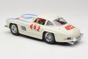 Mercedes 300SL #452 Mille Miglia 1955 Weiß Bburago 1:18 3015-M2 Druckguss — Bild 7 von 8
