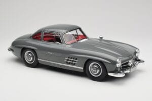 Mercedes 300SL W198 Gullwing Graphite Grey Norev 1:12 123852 Druckguss — Bild 4 von 6