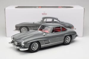 Mercedes 300SL W198 Gullwing Graphite Grey Norev 1:12 123852 Druckguss — Bild 6 von 6