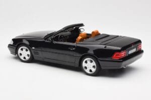 Mercedes SL 500 R129 Schwarz Norev 1:18 183750 Druckguss — Bild 9 von 10
