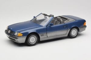 Mercedes SL 500 R129 Nautic Blue Metallic Revell 1:18 8081 Druckguss