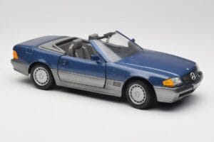 Mercedes SL 500 R129 Nautic Blue Metallic Revell 1:18 8081 Druckguss — Bild 6 von 8