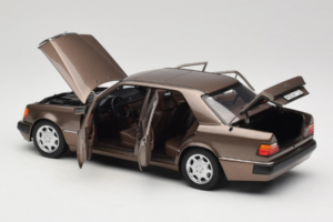 Mercedes 500E W124 Impala Metallic Norev 1:18 183954 Druckguss — Bild 5 von 8