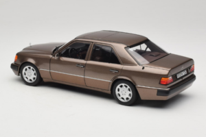 Mercedes 500E W124 Impala Metallic Norev 1:18 183954 Druckguss — Bild 7 von 8