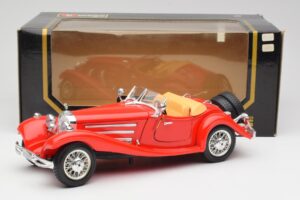 Mercedes 500K Roadster Rot Bburago 1:18 3020 Druckguss — Bild 8 von 8