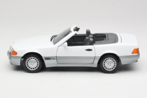 Mercedes 500 SL R129 Weiß Roadtough 1:18 92048 Druckguss — Bild 4 von 8