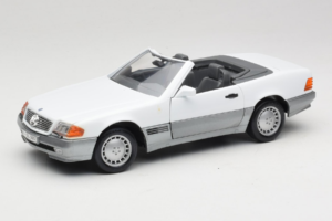 Mercedes 500 SL R129 Weiß Roadtough 1:18 92048 Druckguss