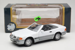 Mercedes 500 SL R129 Weiß Roadtough 1:18 92048 Druckguss — Bild 8 von 8