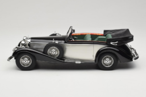 Mercedes 540K Cabriolet Schwarz Silber Cult Models 1:18 CML184-3 Druckguss — Bild 3 von 6