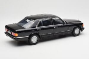 Mercedes 560 SEL W126 Schwarz Händler Edition Norev 1:18 B66040599 Druckguss — Bild 3 von 8