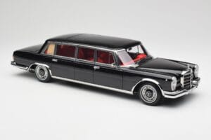 Mercedes 600 Pullman W100 Schwarz NZG 1:18 1071/50 Druckguss — Bild 6 von 8