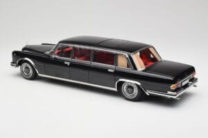 Mercedes 600 Pullman W100 Schwarz NZG 1:18 1071/50 Druckguss — Bild 7 von 8
