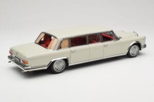 Mercedes 600 Pullman W100 Hellgrau NZG 1:18 B66040708 Druckguss — Bild 3 von 8