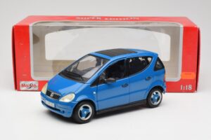 Mercedes A-Class W168 Hellblau Maisto 1:18 37800-M5 Druckguss — Bild 8 von 8