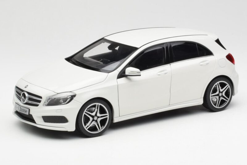 Mercedes A-Class W176 Cirrus Weiß Norev 1:18 B66960126 Druckguss