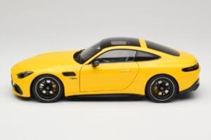 Mercedes AMG GT 43 C192 Turbo Sun Yellow NZG 1:18 B66960587 Druckguss — Bild 4 von 8