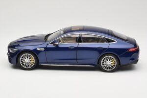 Mercedes AMG GT63 S X290 Brilliant Blue Norev 1:18 B66960461 Druckguss — Bild 4 von 8