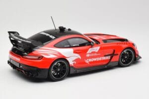 Mercedes AMG GT Black Series C190 Safety Car F1 2023 Minichamps 1:18 155032091 Druckguss — Bild 2 von 6