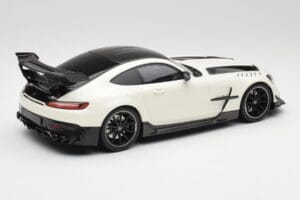 Mercedes AMG GT C190 Black Series Designo Diamond Weiß Metallic Minichamps 1:18 155032022 Druckguss — Bild 2 von 6