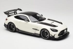 Mercedes AMG GT C190 Black Series Designo Diamond Weiß Metallic Minichamps 1:18 155032022 Druckguss — Bild 4 von 6