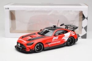 Mercedes AMG GT Black Series F1 Safety Car 2022 Minichamps 1:18 153032093 Druckguss — Bild 6 von 6